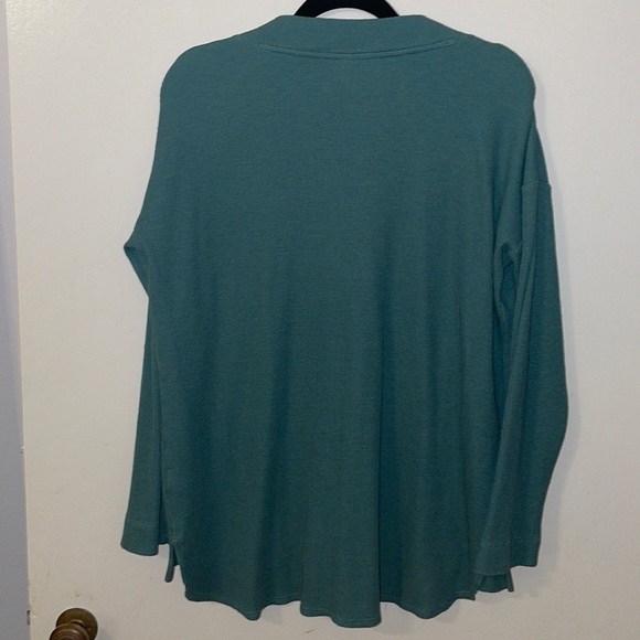 J Jill Waffle Knit High Low Lightweight Longsleeve V Neck Tunic Flowy M - Picture 2 of 10